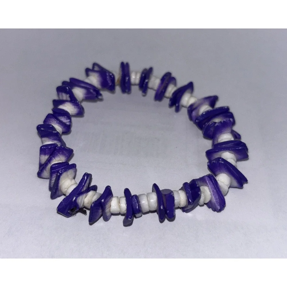 Vintage Puka Dyed Purple White Shell Chip Stretch Bracelet 7
